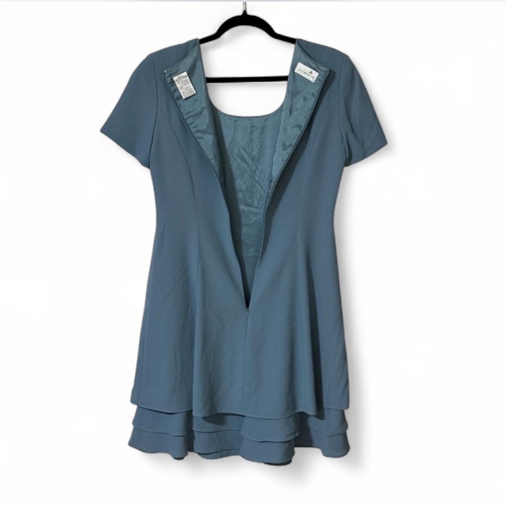 ***Liz Claiborne Blue Short Sleeve Tiered Mini Dress - Size 6 - Picture 6 of 6